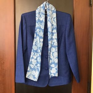 Vintage Leslie Fay royal blue blazer and scarf